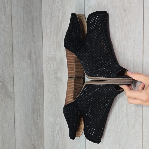 Lucky Brand Women Larise Cut Out Side Heels Open Toe shoes boots sz 7.5M - Picture 8 of 11